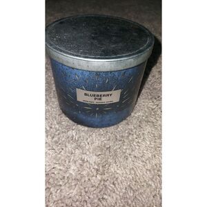 Bath and Body Works Blueberry Pie 3-Wick Candle